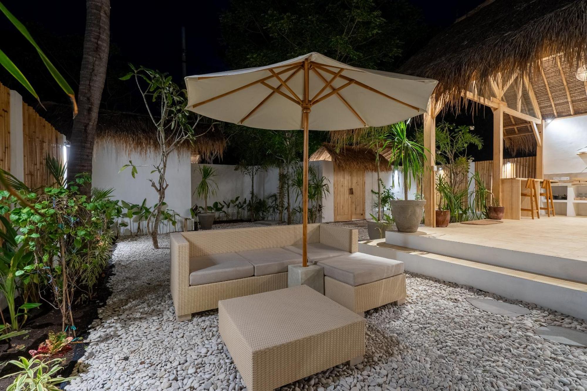 Villa Kelapa Kucing Gili Air Exteriör bild